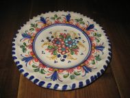 Meget pent gammelt fat i keramikk pen dekor ca 20 cm i diameter Grønn kant Merka: EYF