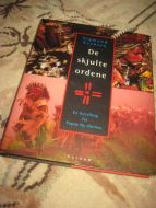 EVENSEN: DE SKJULTE ORDENE. En fortelling fra Papua Ny Guinea. 2004.