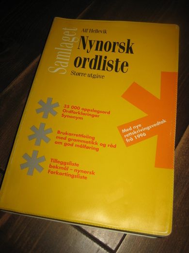 Hellevik, Alf: Nynorsk ordliste. 1998. 