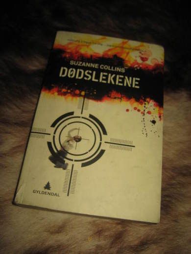 COLLINS: DØDSLEKENE. 2011.