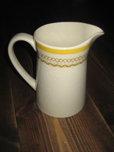 Melkemugge i meget god stand Stavangerflint 50-60 tallet