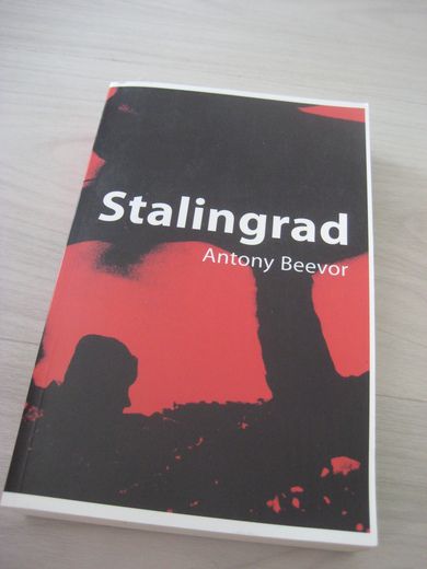 Beevor: Stalingrad. 2003.