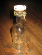 Eldre flaske med patentkork, 50 tallet. 