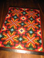 Pent veggteppe fra 60-70 tallet med smijernsbeslag Dette er nr 5