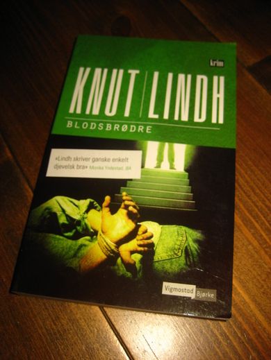 LINDH KNUT: BLODSBRØDRE 2011
