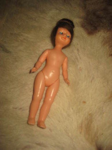 Pen strøken CS dokke fra Italia ca 18 cm høg