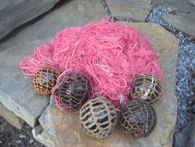 For matauke eller utsmykking gammelt garn med kavlkuler