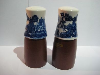 Salt og pepperbøsse fra 70 tallet