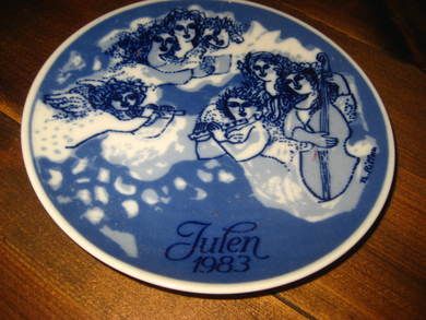1983 Porsgrunn juleplatte Ca 17 5 cm i diameter meget pen