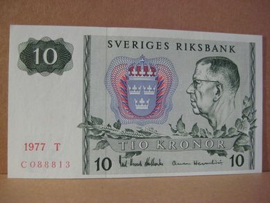 1977 T C088813 10 KRONOR