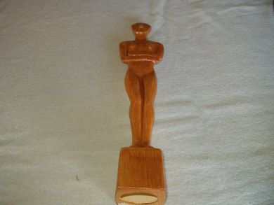 Gedigen keramikk figur