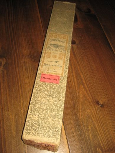 Eske uten innhold, Halvrunda filar, fra C.O. ØBERG & CO, Eskiltuna. 40 tallet.