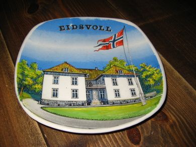 Pyntefat fra Stavangerflint EIDSVOLL