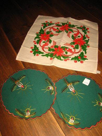 Lot med diverse duker 80 tallet