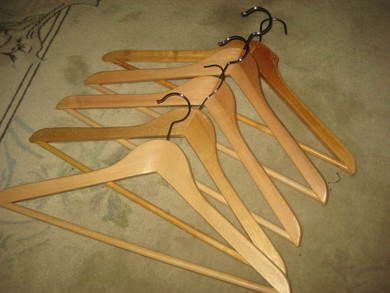 Lot med 4 stk kleshengere du får dei som er avbilda