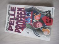 AMBJØRNSEN: PELLE OG PROFFEN. DE BLÅ ULVENE. 1993. 