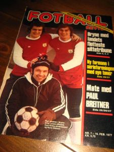 1977,nr 007, FOTBALL REVYEN