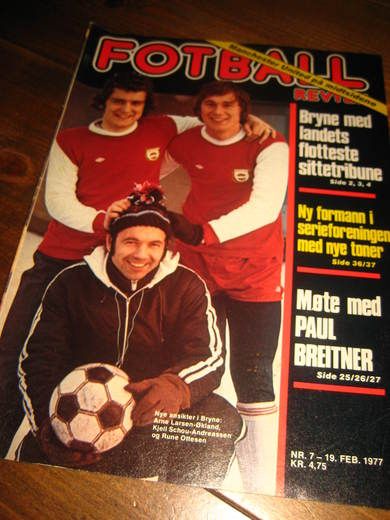 1977 nr 007 FOTBALL REVYEN