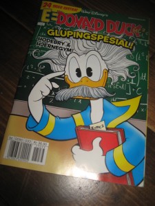 2011,nr 033, DONALD DUCK & CO