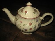 Stor tekanne?? fra Oakwood STAFFORDSHIER ENGLAND