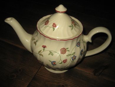 Stor tekanne?? fra Oakwood STAFFORDSHIER ENGLAND