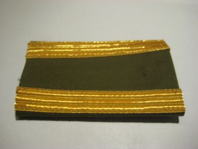 Militært ca 10*5 cm stort