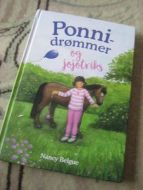 PONNIDRØMMER OG JOJOTRIKS. 2019.