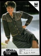 1054 JAKKE OG SKJØRT fra Dale Fabrikker Bergen