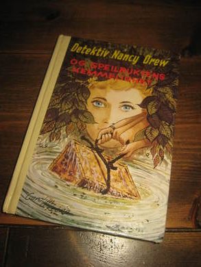 KEENE CAROLYN: Detektiv Nancy Drew og speilbuktens hemmelighet Bok nr 52