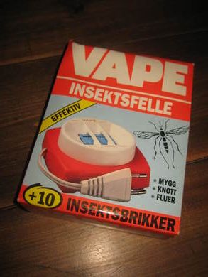 Eske med ubrukt innhold, VAPE INSEKTSFELLE m/ insektsbikker. 60 tallet