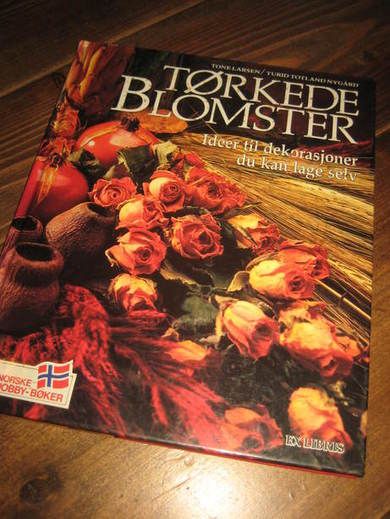 NYGÅRD: TØRKEDE BLOMSTER. 1993.