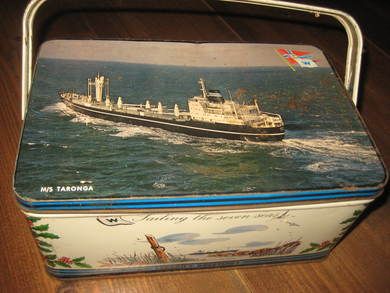 Matboks fra WILH WILHELMSEN OSLO Ca 24*15 cm stor 10 cm høg 60 tallet