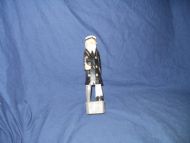 20 cm høg trefigur