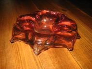 Pent, rosa askebeger i tykkt glass, 60 tallet.