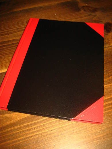 Ubrukt notatbok med stiv perm 1992 Ca 16*21 cm stor