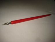 Penn og pennesplitt fra 50 tallet Mørk rød
