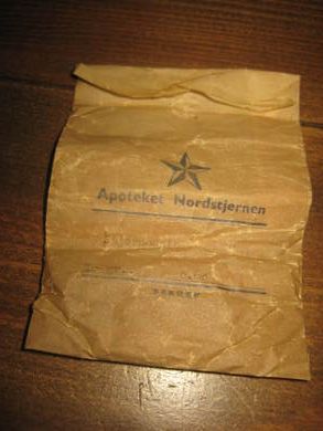 Pakke med innhold STJERNEANIS 10 gr fra Apoteket Nordstjernen Bergen 50 tallet