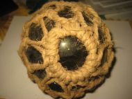 Stor garnkule med meget pen seis lys grønn ca 12 cm i diameter