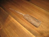 Gammelt stemjarn med trehandtak 40 tallet