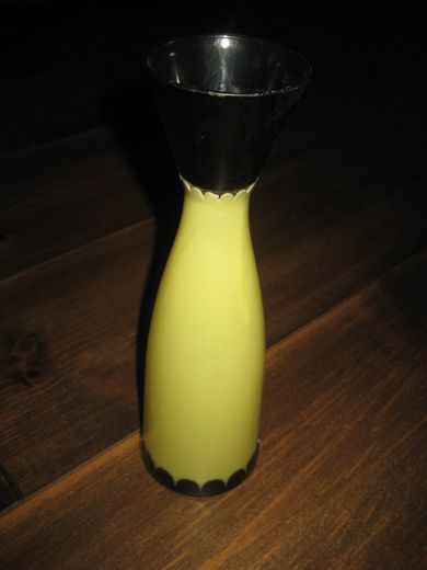 Plastvase fra 60 tallet ca 23 cm høg