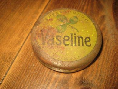 Vaselinboks uten innhold dette er nr 2