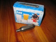 Eske med 10 stk patroner SZIFONPATRONEN 70-80 tallet