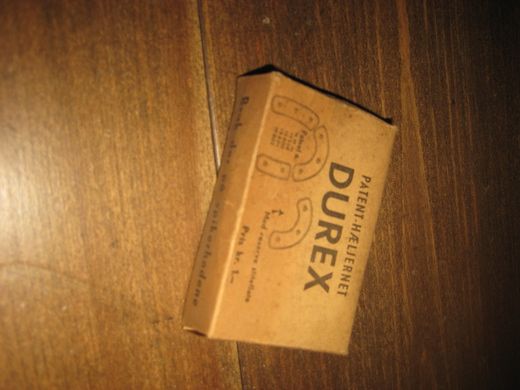 Pen eske DUREX HÆLJERN med innhold 50-60 tallet