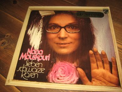 MOUSKOURI NANA: DIE STIMME