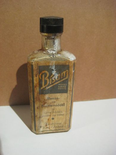 Flaske uten innhold Bisam Rense- og Hvittemiddel Fra Kristiania Kem Fabrik 40 tallet
