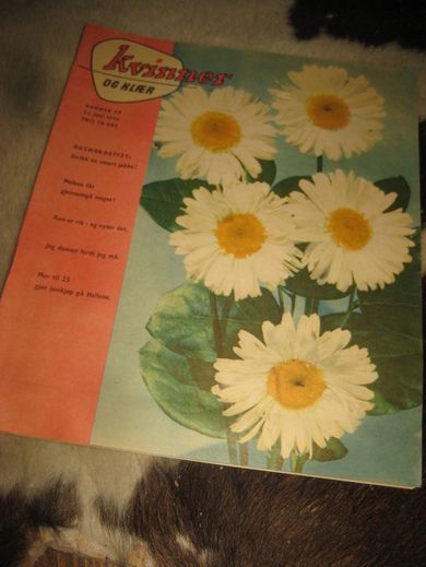 1956 nr 029 KVINNER OG KLÆR
