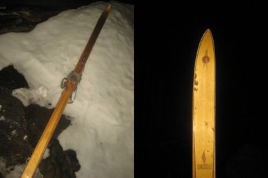 SPLITKEIN original GULLSKI med stålkant ca 190 cm lange pene til dekorasjon på hytteveggen 60 tallet