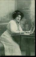 Postkort fra tidleg 1900 sendt til Hell