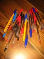 Stor lott med BIC penner fra 80-90 tallet selges under ett Dette er pakke nr 2