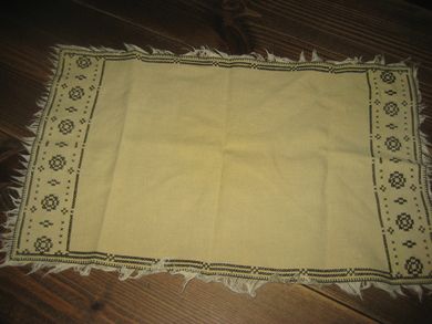 Heimebrodert duk 50-60 tallet